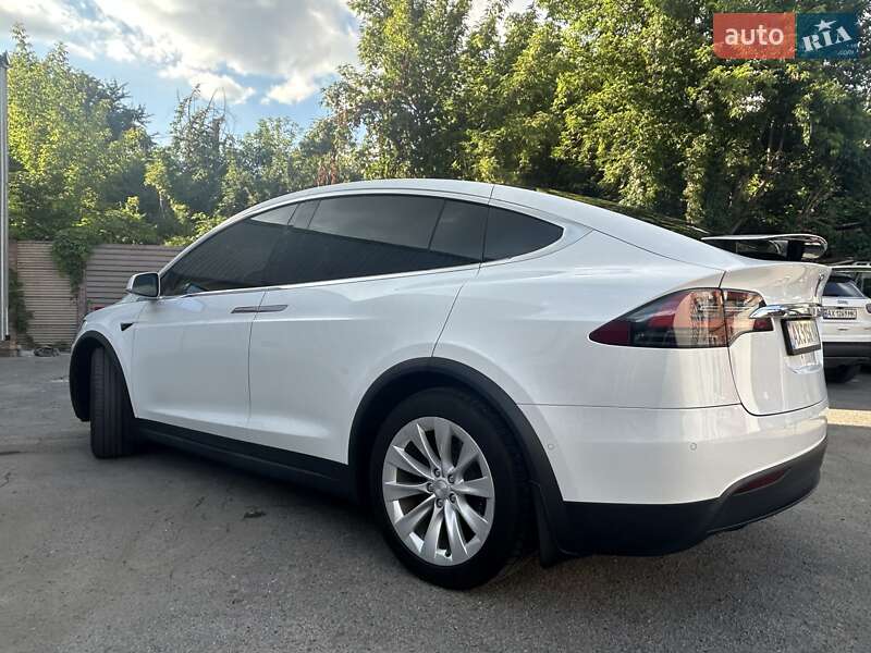 Внедорожник / Кроссовер Tesla Model X 2020 в Харькове