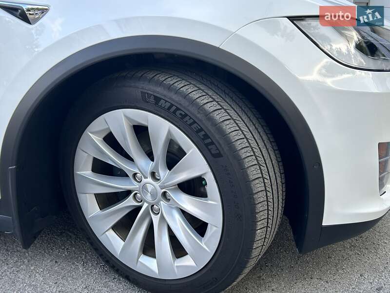 Внедорожник / Кроссовер Tesla Model X 2020 в Харькове