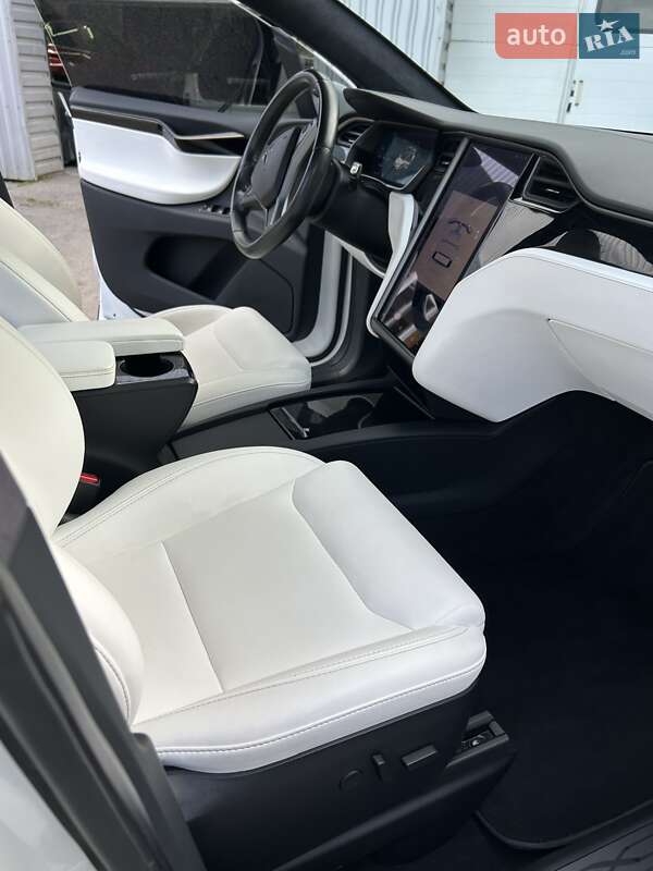 Внедорожник / Кроссовер Tesla Model X 2020 в Харькове