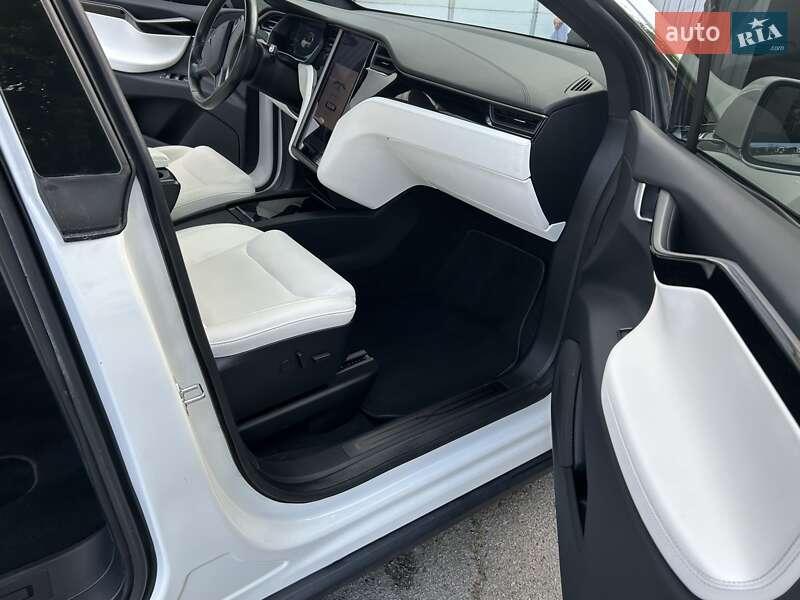 Внедорожник / Кроссовер Tesla Model X 2020 в Харькове