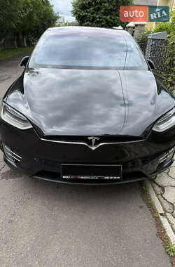 Внедорожник / Кроссовер Tesla Model X 2016 в 