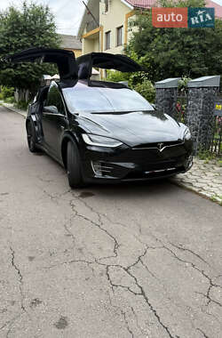 Внедорожник / Кроссовер Tesla Model X 2016 в 