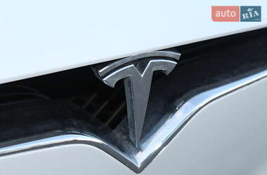Внедорожник / Кроссовер Tesla Model X 2019 в 