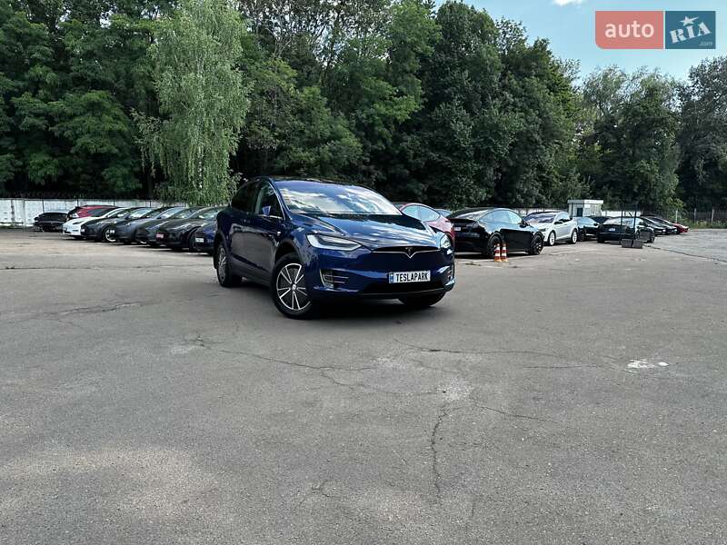 Tesla Model X 2017