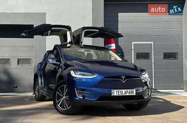Внедорожник / Кроссовер Tesla Model X 2017 в 