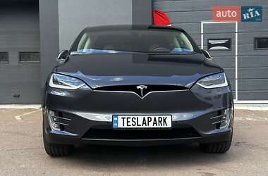 Позашляховик / Кросовер Tesla Model X 2017 в 