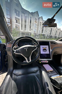 Позашляховик / Кросовер Tesla Model X 2017 в 