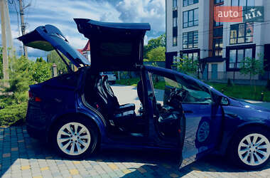 Позашляховик / Кросовер Tesla Model X 2017 в 
