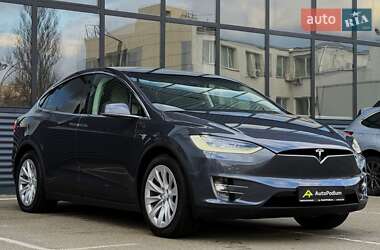 Внедорожник / Кроссовер Tesla Model X 2018 в 