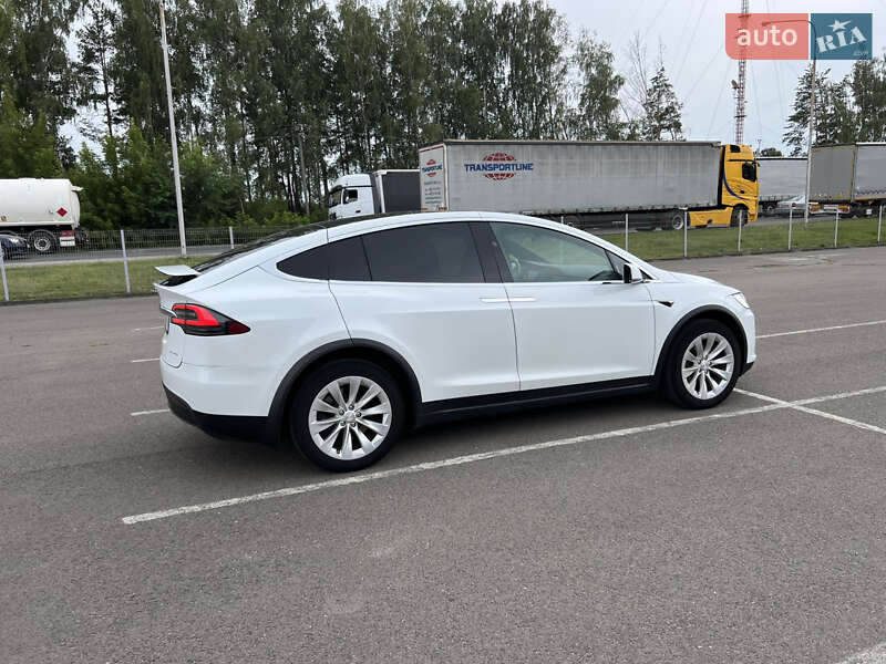 Позашляховик / Кросовер Tesla Model X 2019 в Ковелі