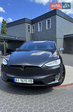 Позашляховик / Кросовер Tesla Model X 2017 в 
