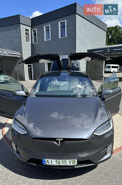 Позашляховик / Кросовер Tesla Model X 2017 в 