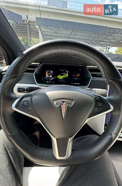 Позашляховик / Кросовер Tesla Model X 2017 в 