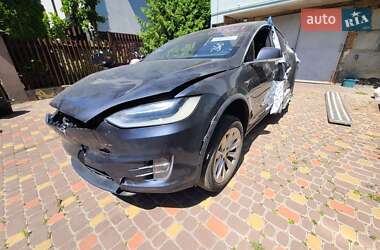 Позашляховик / Кросовер Tesla Model X 2017 в Львові