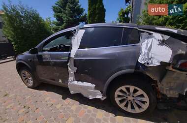 Внедорожник / Кроссовер Tesla Model X 2017 в 