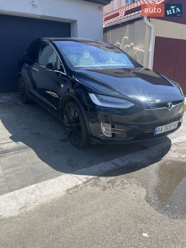 Позашляховик / Кросовер Tesla Model X 2019 в Києві фото 4 Позашляховик / Кросовер Tesla Model X 2019 в Києві