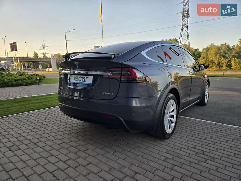 Позашляховик / Кросовер Tesla Model X 2018 в Києві фото 10 Позашляховик / Кросовер Tesla Model X 2018 в Києві