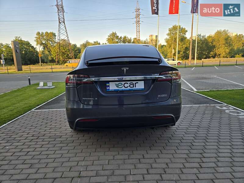 Позашляховик / Кросовер Tesla Model X 2018 в Києві фото 13 Позашляховик / Кросовер Tesla Model X 2018 в Києві
