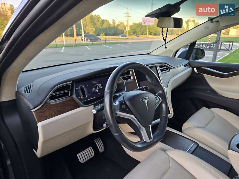 Позашляховик / Кросовер Tesla Model X 2018 в Києві фото 30 Позашляховик / Кросовер Tesla Model X 2018 в Києві
