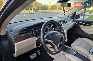 Позашляховик / Кросовер Tesla Model X 2018 в 
