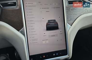 Позашляховик / Кросовер Tesla Model X 2018 в 