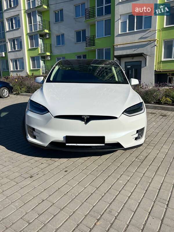 Внедорожник / Кроссовер Tesla Model X 2016 в Львове