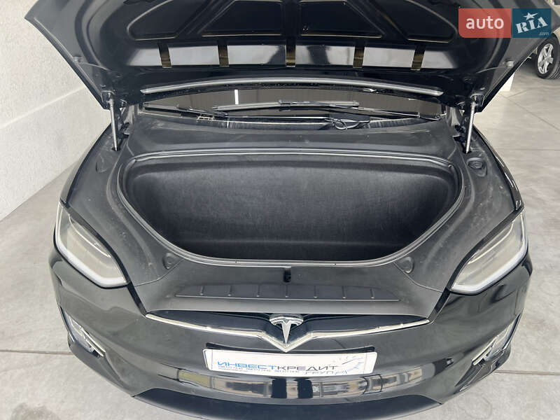 Внедорожник / Кроссовер Tesla Model X 2018 в Киеве