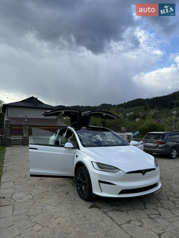 Позашляховик / Кросовер Tesla Model X 2022 в Косові