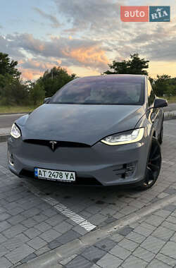 Позашляховик / Кросовер Tesla Model X 2018 в 