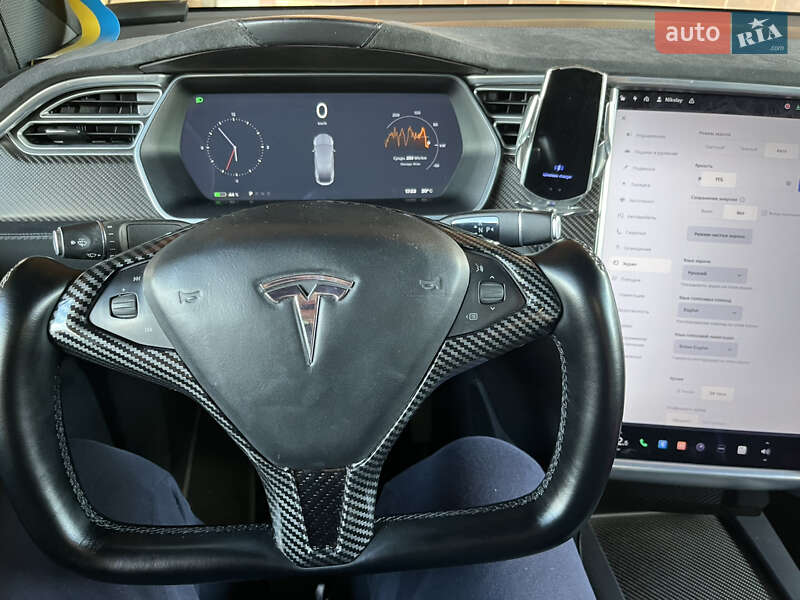 Позашляховик / Кросовер Tesla Model X 2017 в Києві