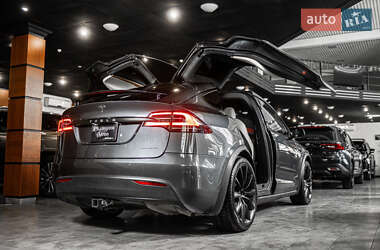 Внедорожник / Кроссовер Tesla Model X 2020 в 