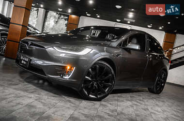Внедорожник / Кроссовер Tesla Model X 2020 в 
