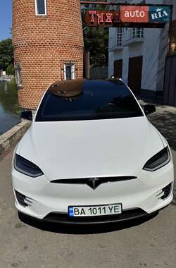 Внедорожник / Кроссовер Tesla Model X 2019 в 