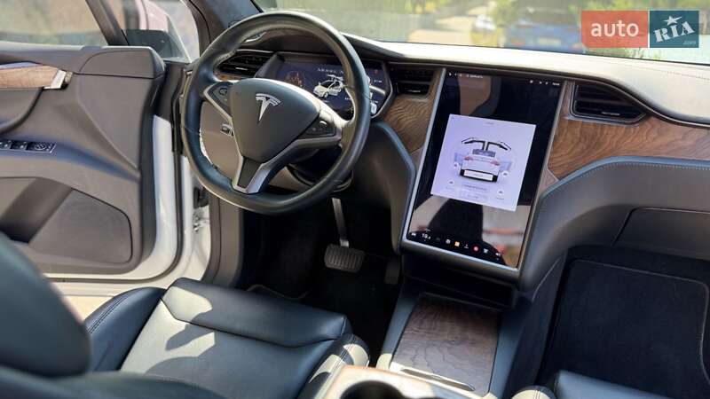 Позашляховик / Кросовер Tesla Model X 2019 в Кропивницькому