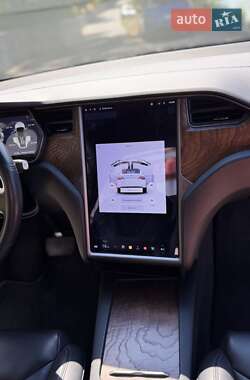 Внедорожник / Кроссовер Tesla Model X 2019 в 