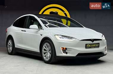 Внедорожник / Кроссовер Tesla Model X 2017 в Черновцах