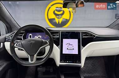 Внедорожник / Кроссовер Tesla Model X 2017 в 