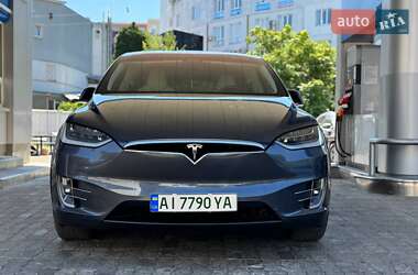 Позашляховик / Кросовер Tesla Model X 2018 в 