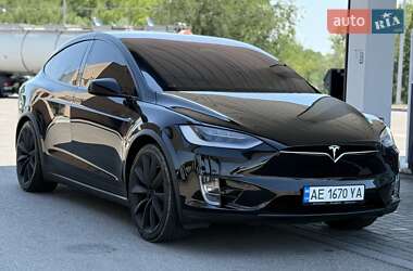 Позашляховик / Кросовер Tesla Model X 2019 в 