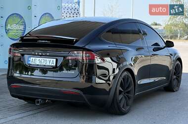 Позашляховик / Кросовер Tesla Model X 2019 в 