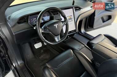 Позашляховик / Кросовер Tesla Model X 2019 в 
