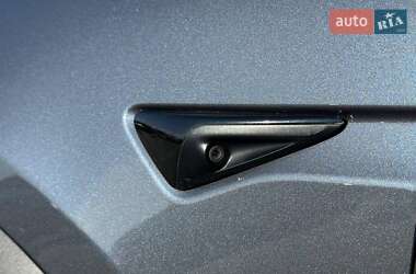 Позашляховик / Кросовер Tesla Model X 2020 в 