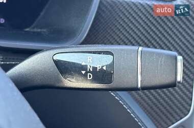 Позашляховик / Кросовер Tesla Model X 2020 в 