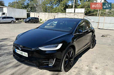 Позашляховик / Кросовер Tesla Model X 2020 в 