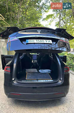 Позашляховик / Кросовер Tesla Model X 2020 в 