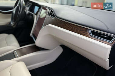 Позашляховик / Кросовер Tesla Model X 2018 в 