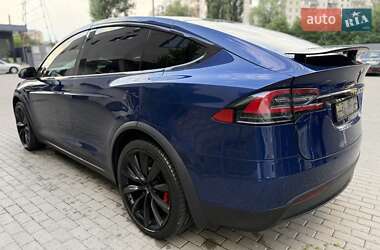 Позашляховик / Кросовер Tesla Model X 2020 в 