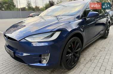 Позашляховик / Кросовер Tesla Model X 2020 в 