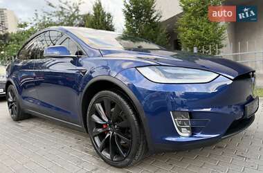 Tesla Model X 2020