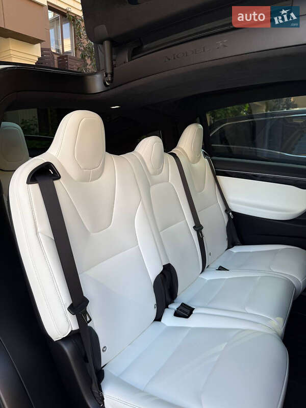 Позашляховик / Кросовер Tesla Model X 2017 в Харкові
